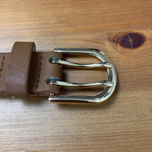 Nine West Vegan Leather Belt, Gold Grommets & Hardware. - Picture 4 of 7